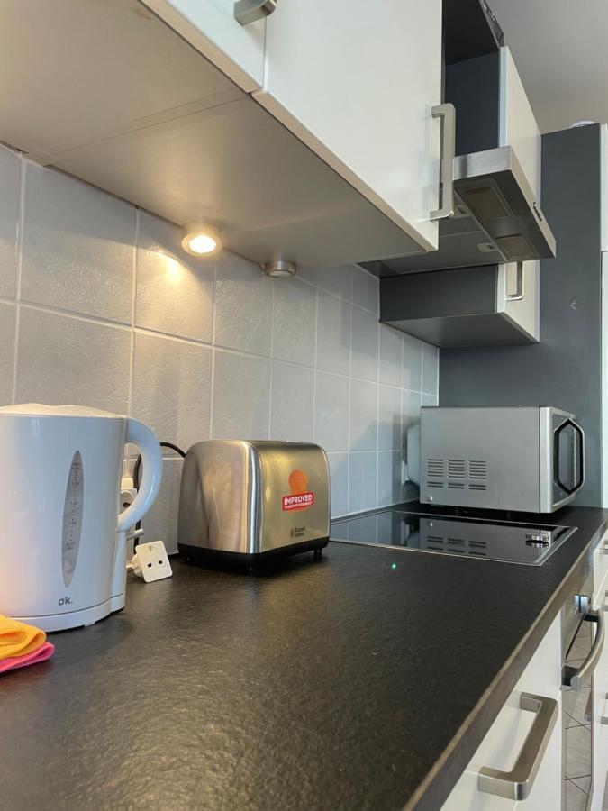 Large Room In Schuttrange Free Parking 10Mins To Airport Excellent Customer Services Extérieur photo